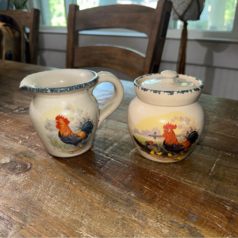 Rooster Ceramic Creamer and Sugar Jar Set - Cream with Multicolor Rooster Motif
